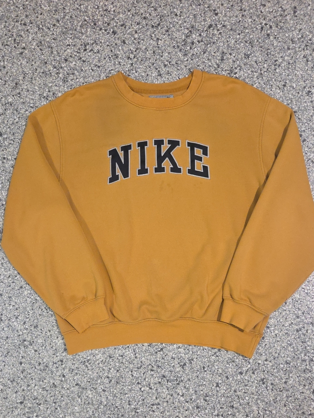 Vintage Nike Mustard Yellow Spellout Crewneck Sweatshirt Size Medium